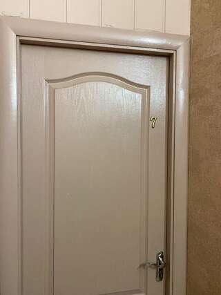 Хостелы Sun Хмельницкий Двухместный номер с 1 кроватью и общей ванной комнатой-5