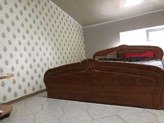 Хостелы Sun Хмельницкий Двухместный номер с 1 кроватью и собственной ванной комнатой-4