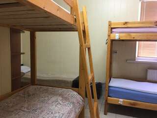 Хостелы Sun Хмельницкий Спальное место на двухъярусной кровати в общем номере для мужчин и женщин-2
